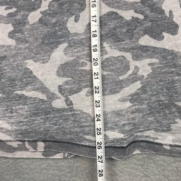 We The Free Arielle Camo Print Long Sleeve Tee Shirt Oversized Slouch Fit M Fall - Picture 6 of 10